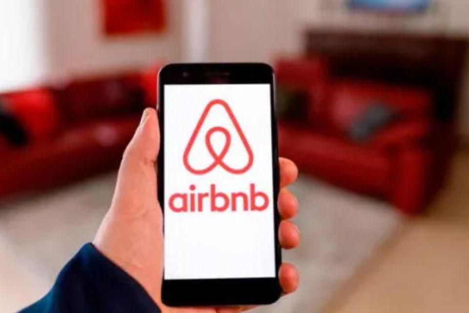 AIRBNB SOLICITA UNA EVALUACIÓN