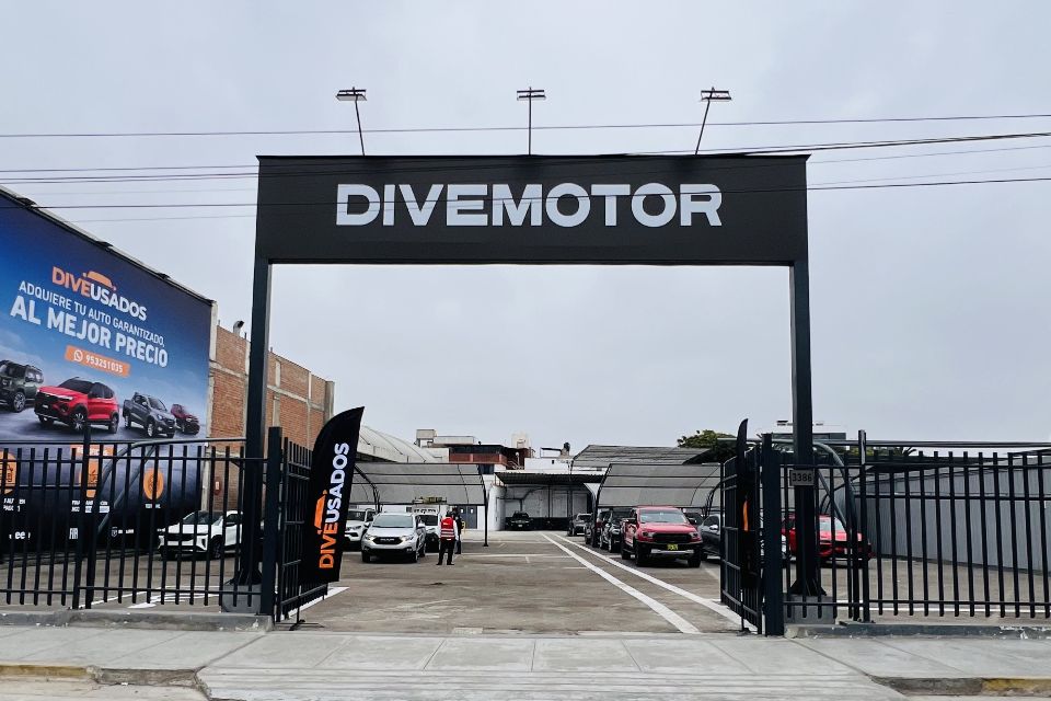 Divemotor inaugura nuevo local de Diveusados en San Miguel