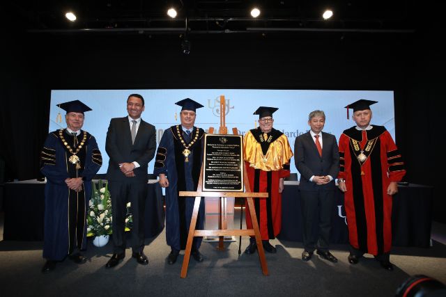 USIL otorga el doctorado honoris causa al Dr. Julio Velarde