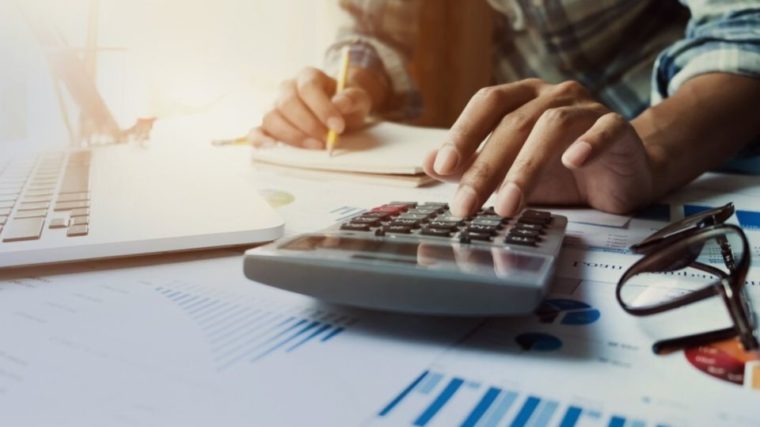 Cómo ahorrar tiempo en las finanzas personales: claves prácticas para simplificar tu vida financiera