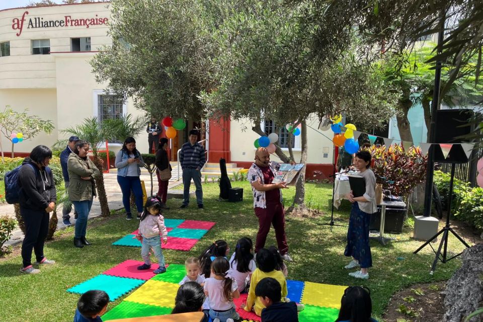 “II Feria de libros para peques” en la Alianza Francesa de Jesús María