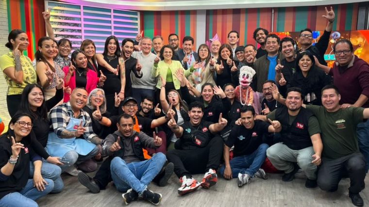 "Más Conectados" celebra su primer aniversario en TVPerú