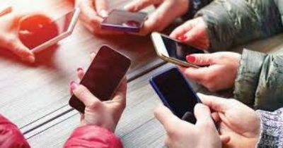 padece de uso problemático del celular