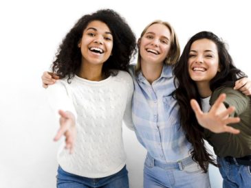 ¿Cómo la sororidad y el apoyo entre mujeres fortalece la salud mental?