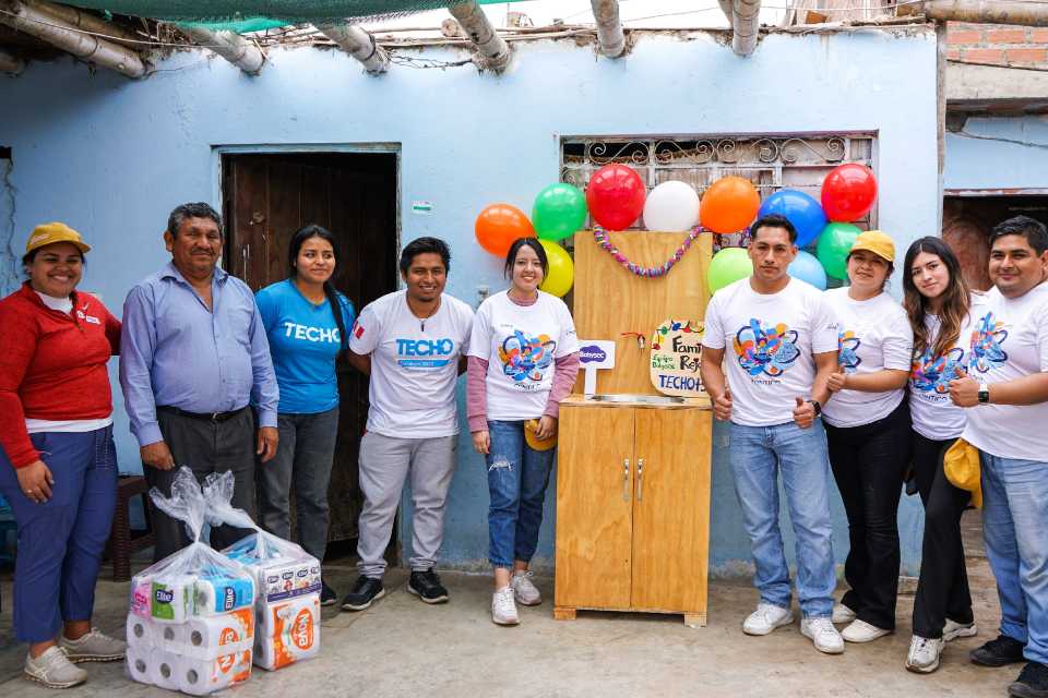 Agua segura en comunidades de Lima y Cañete