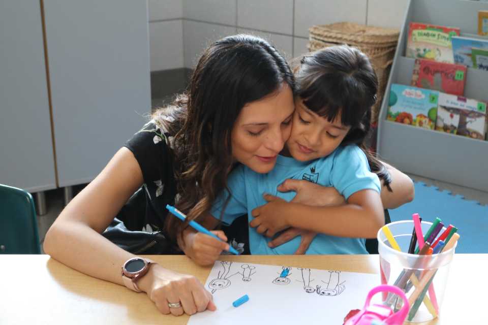 ¿Deben los niños estudiar en vacaciones?