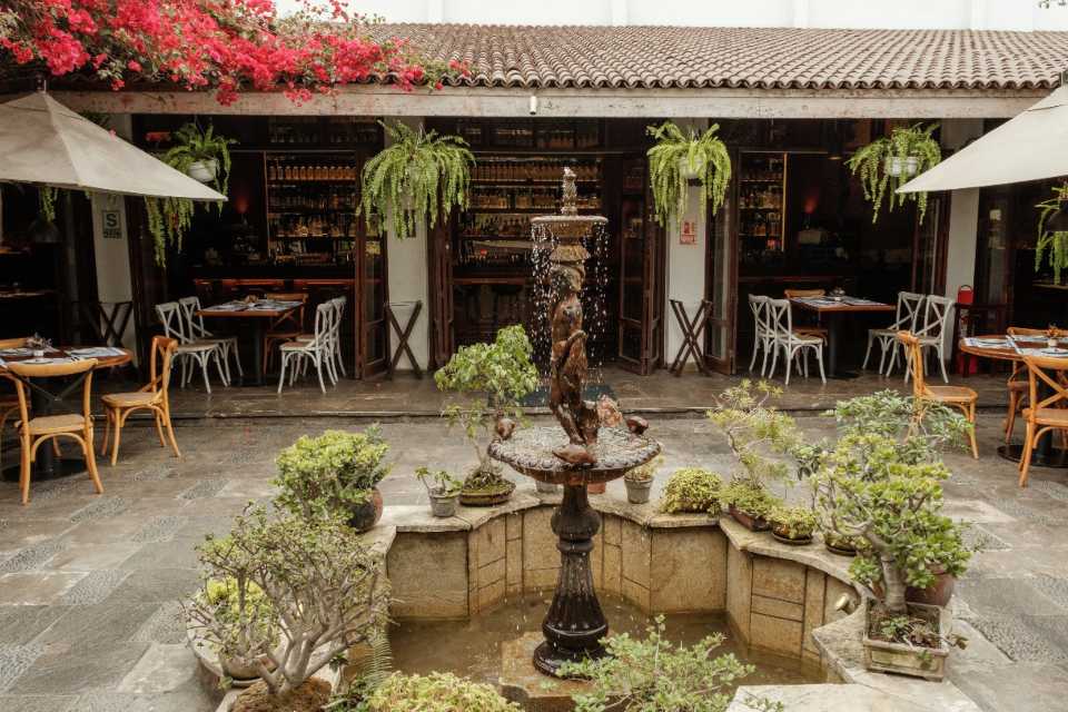 Lima de Oro: Gastronomía y Tradición en Casa Tambo