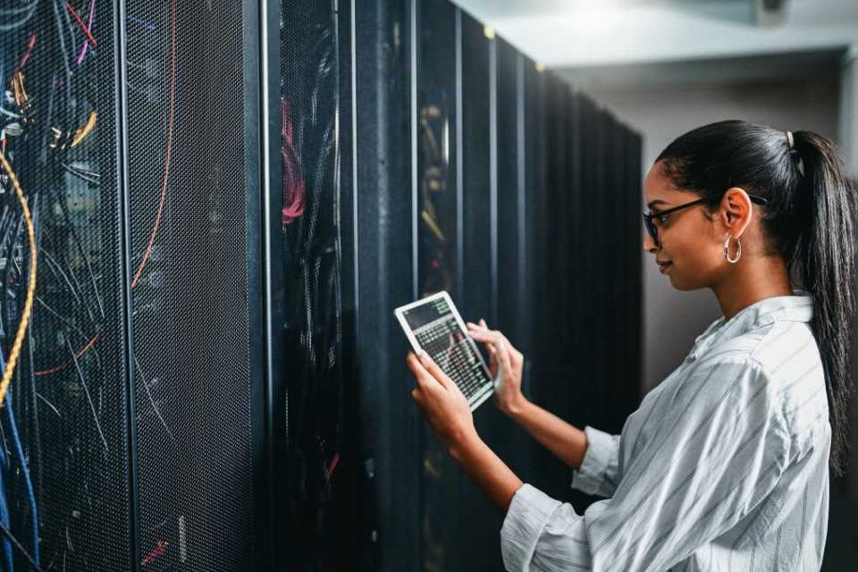 Cómo aumentar la participación femenina en la tecnología