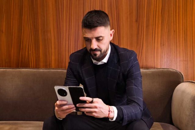 Cuando el fútbol se une a la IA de OPPO: la filosofía de eficacia de David Villa