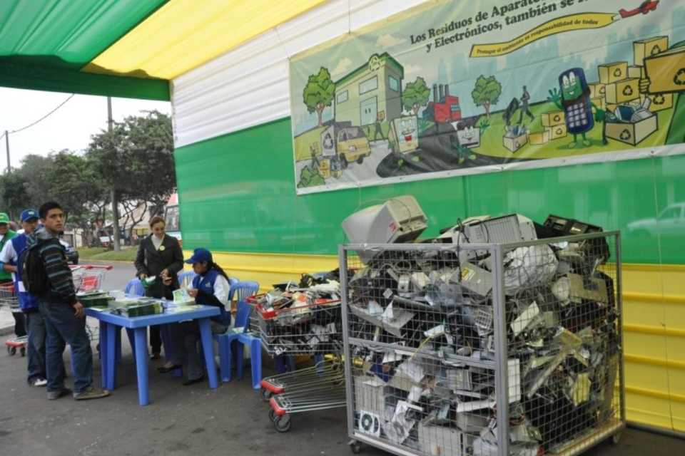 Perú solo recicla el 7% de los desechos electrónicos