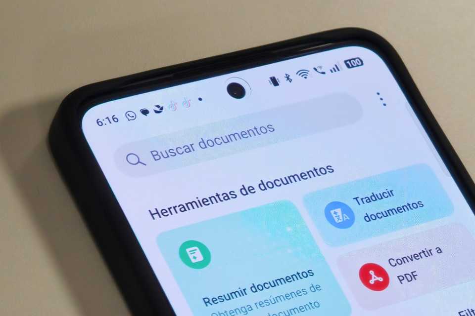 El OPPO Reno13 F te facilita el día