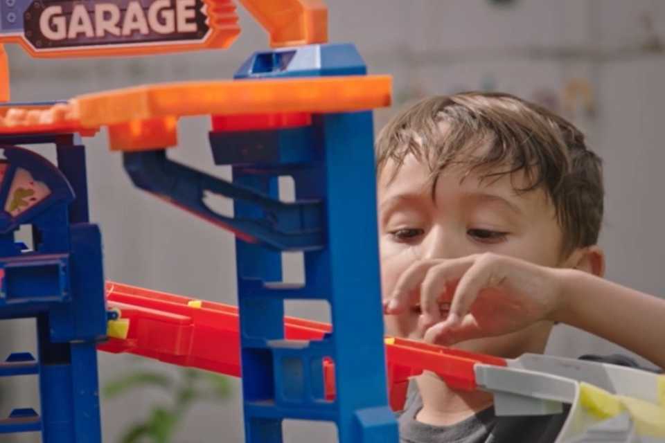 El juego mejora la salud, revela estudio de Mattel