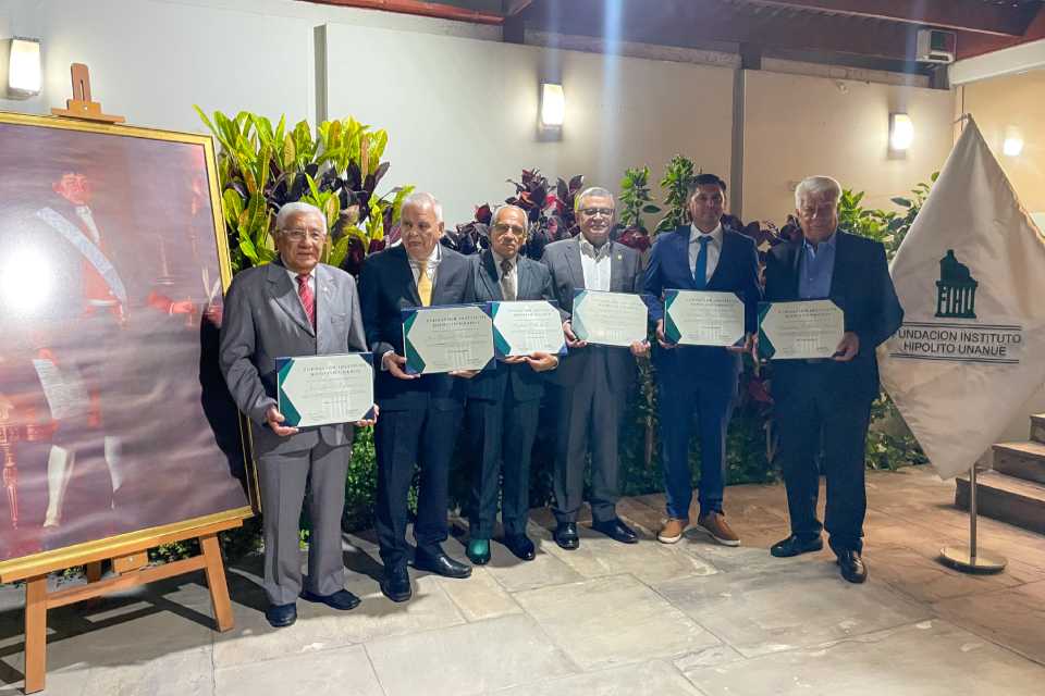 Fundación Hipólito Unanue presenta nuevos embajadores