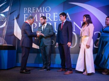 Grupo Atenas ganó el Premio Empresa Peruana del Año