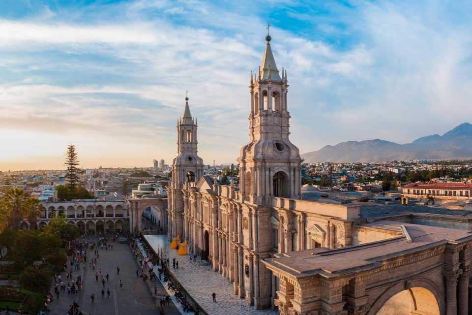 Infinix aterriza en Arequipa