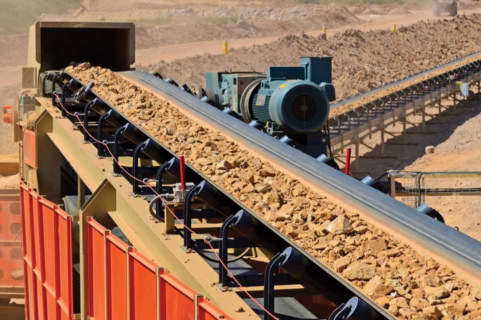 Minería: Falta de regulación limita la eficiencia energética en el Perú