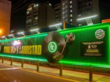 Pilsen Callao y la primera valla interactiva de Backus