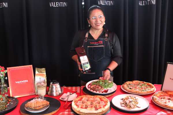 Valentini renueva su carta 