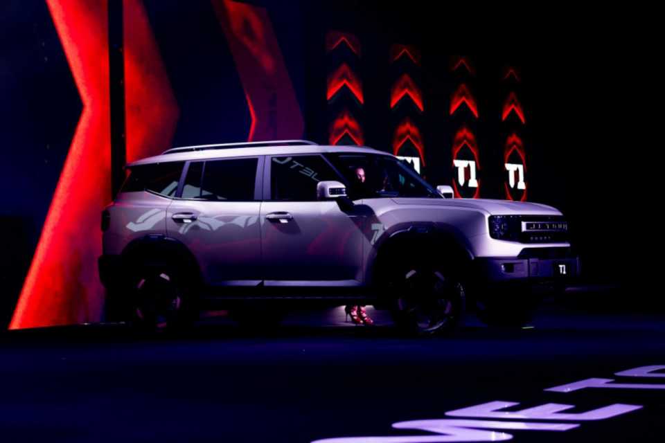 Lanzamiento del JETOUR T1: Un salto estratégico