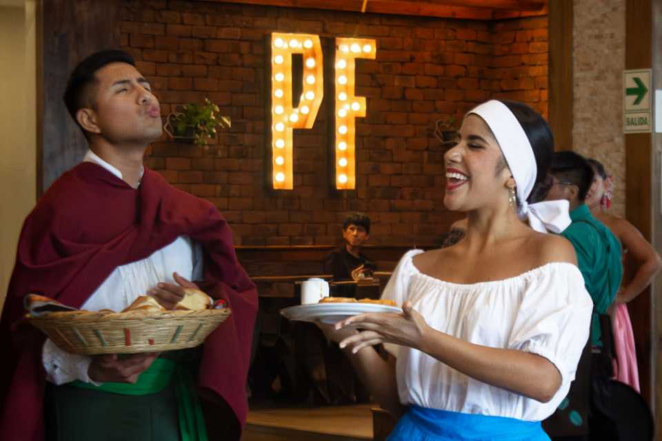 Pancho Fierro: la cafetería que une desayuno y danzas limeñas