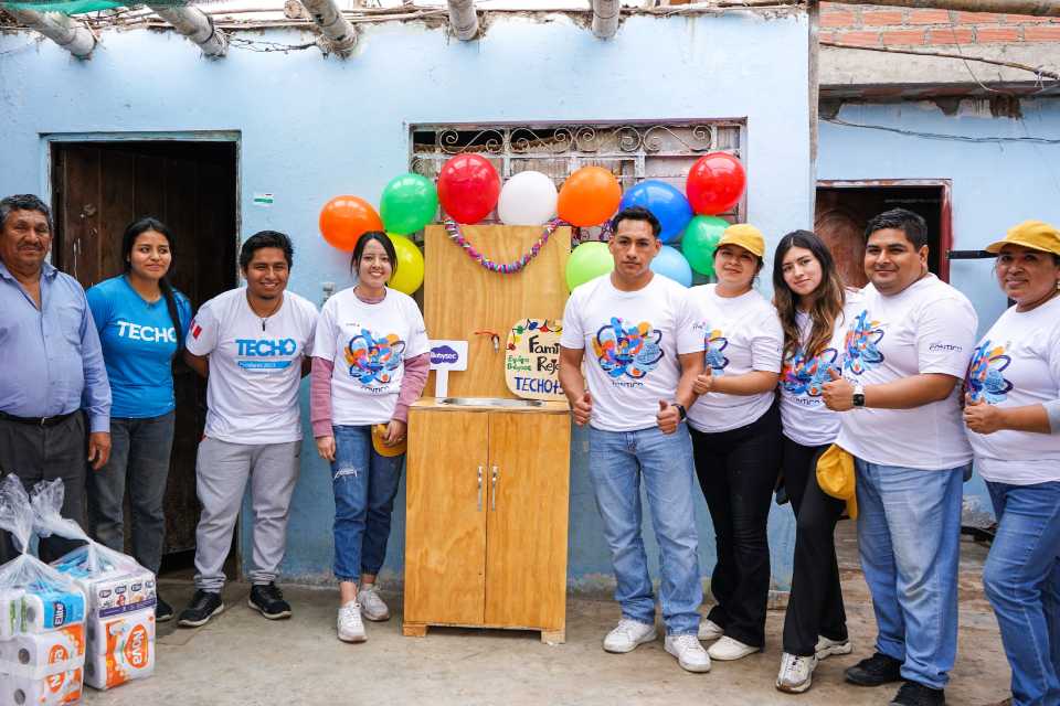 Personas beneficiadas con acceso a agua segura