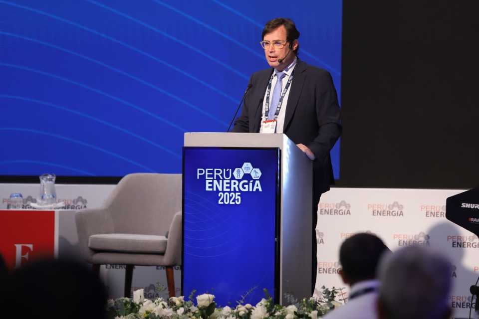Perú Energía 2025 arranca con advertencias