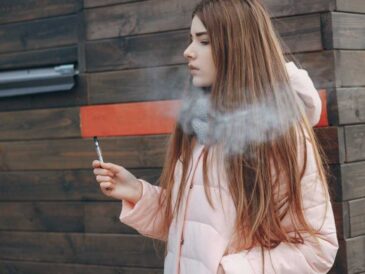 Vapeo y cigarrillos: doble riesgo que amenaza la salud