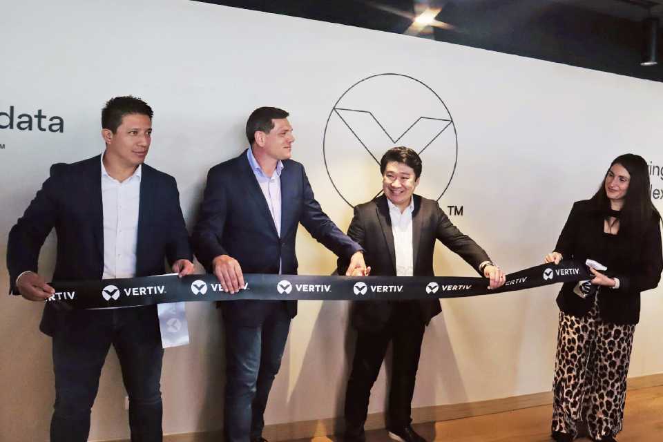 Vertiv inaugura un hub integrado de servicios empresariales