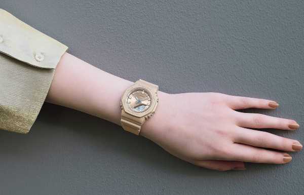 ¿Cómo elegir accesorios para llevar un look nude?