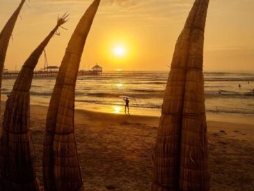 Corona lanza concurso para viajar a una de las 3 playas peruanas más icónicas del mundo