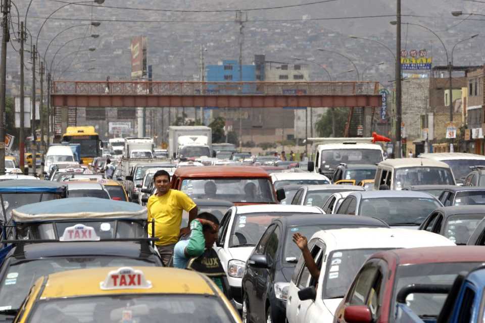 El Perú vs. Ecuador movió la ciudad