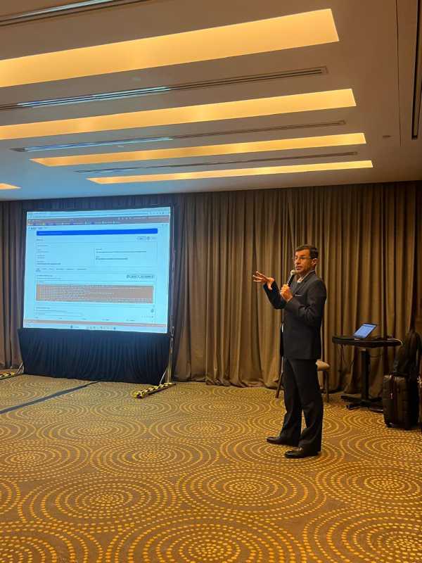 NOVACOMP presentó últimas tendencias de Software con IA