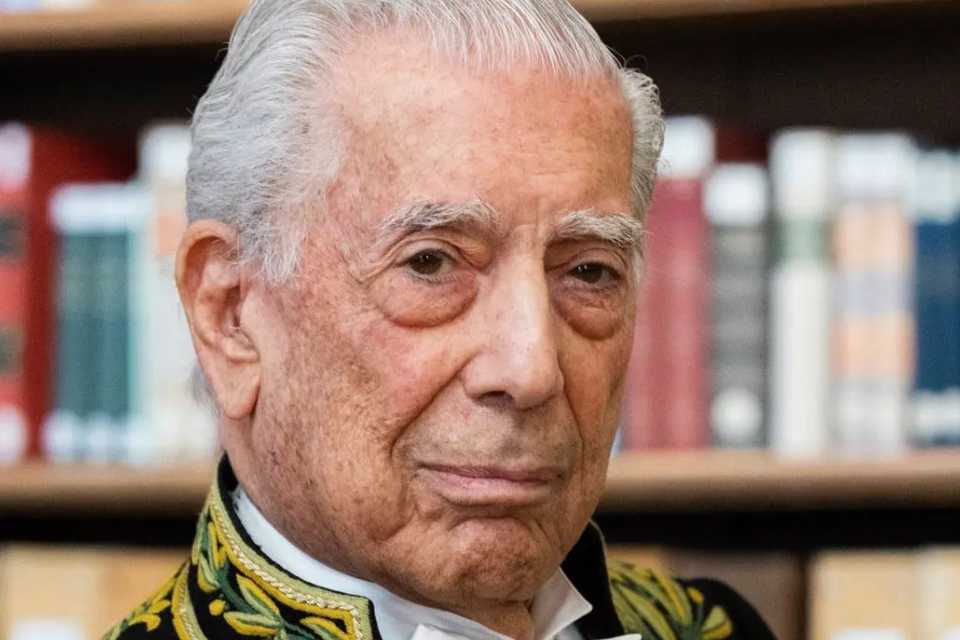 Homenaje a Mario Vargas Llosa.