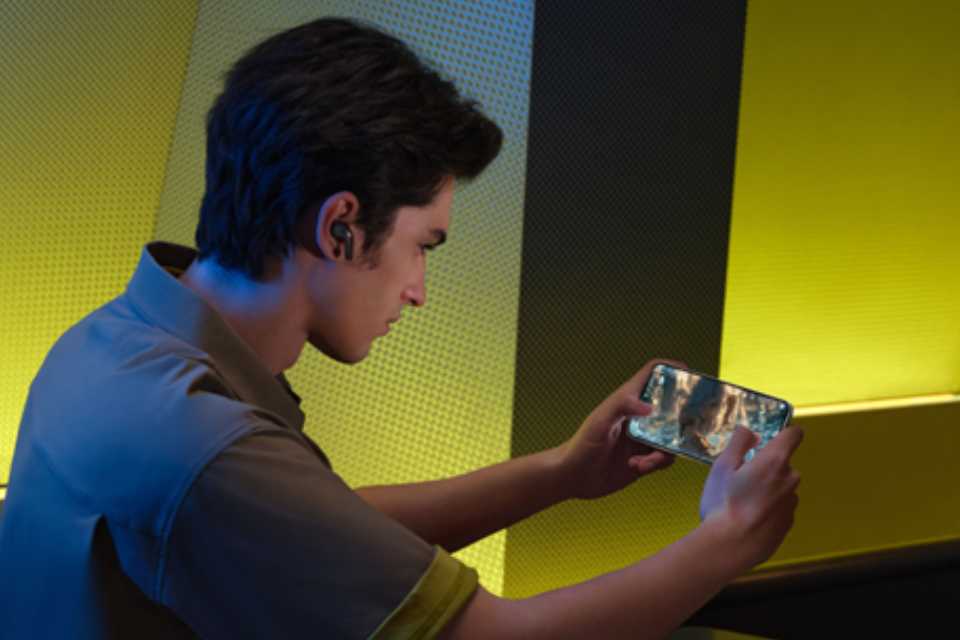 POCO presenta POCO F7