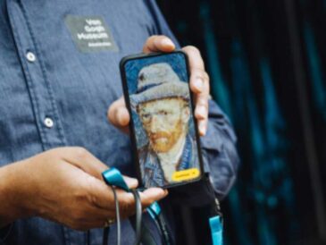 Samsung Galaxy S25+ impulsa audioguía del Museo Van Gogh