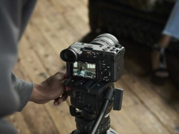 Sony presenta la cámara compacta FX2