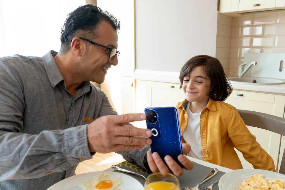 ¿Qué actividades requieren un mayor uso del celular?