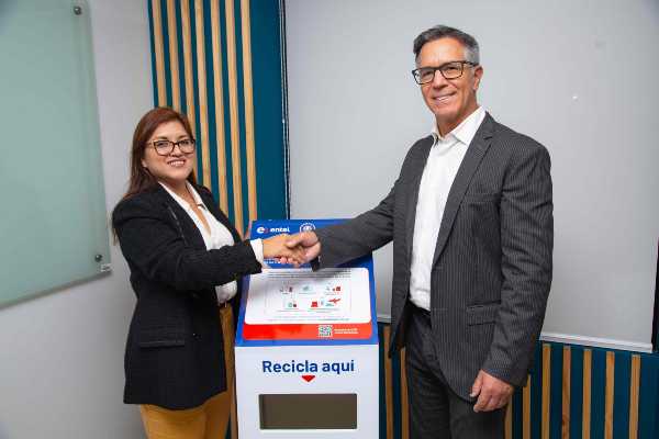 Entel y Perúfarma impulsan el reciclaje responsable