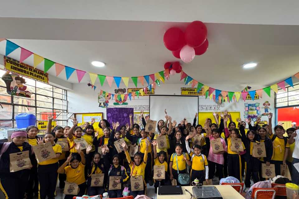 Aprendiendo juntas: Ladysoft promueve la salud e higiene menstrual junto a especialistas