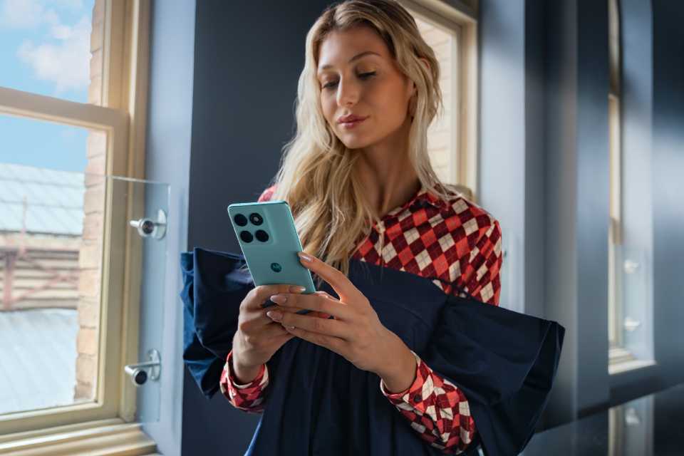 Celulares Motorola de hasta 512GB por menos de 529 soles