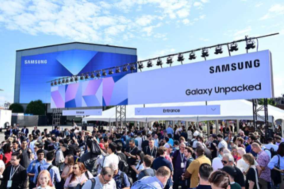 Innovación Galaxy personalizada y multimodal