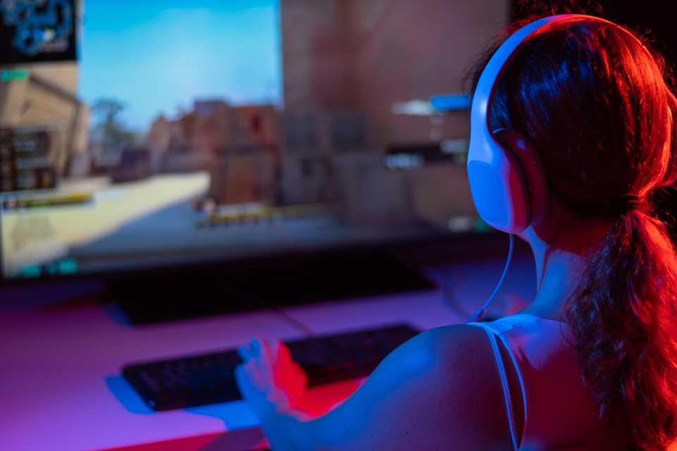 Kotex lanza el primer torneo gamer femenino
