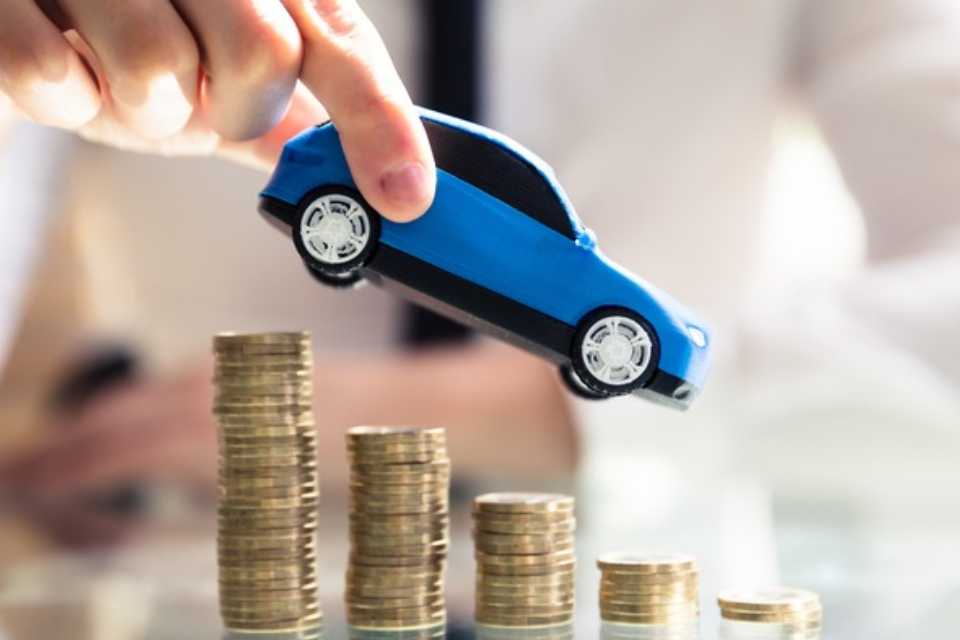 Precios de vehículos siguen a la baja en junio por tipo de cambio favorable