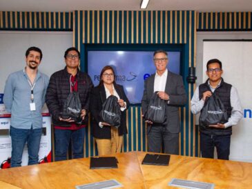 Entel y Perúfarma impulsan el reciclaje responsable