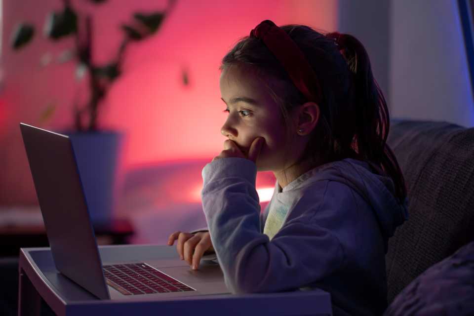 ¿Cómo proteger a tus hijos de los riesgos digitales?