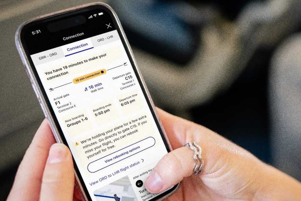 App de United muestra vuelos de conexión