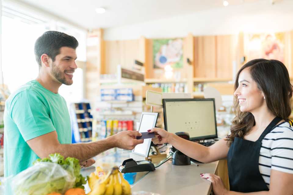 Bodegas vs. Conveniencia: ¿Quién gana?