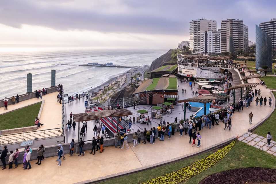 Campaña de Larcomar hackeó al noticiero más visto