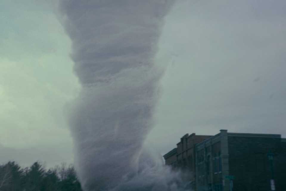 EL GRAN CICLÓN: La tormenta llega este agosto