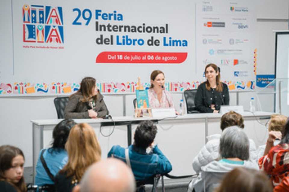 FIL Lima 2025 rompe récord de asistencia